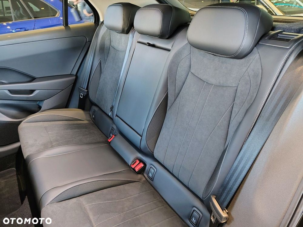 Volkswagen T-Roc 1.5 eTSI Style DSG - 25