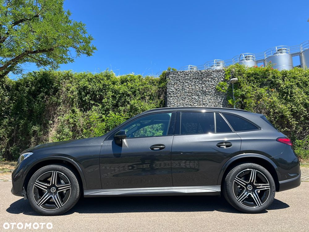 Mercedes-Benz GLC 200 4Matic 9G-TRONIC AMG Line Advanced - 3