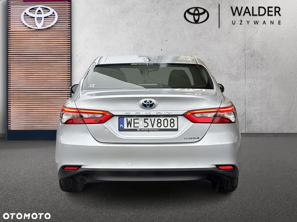 Toyota Camry 2.5 Hybrid Comfort CVT - 4