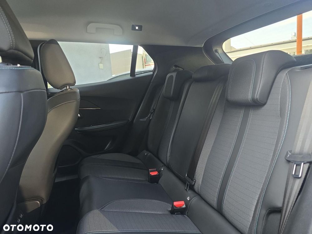 Peugeot 2008 1.5 BlueHDi Allure Pack S&S EAT8 - 23
