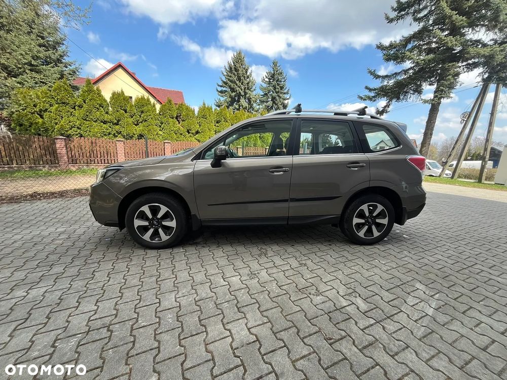 Subaru Forester 2.0 i Exclusive - 29