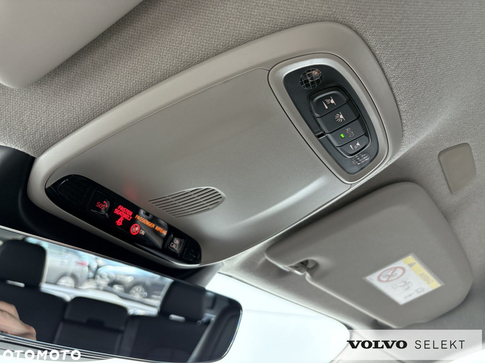 Volvo XC 40 - 25