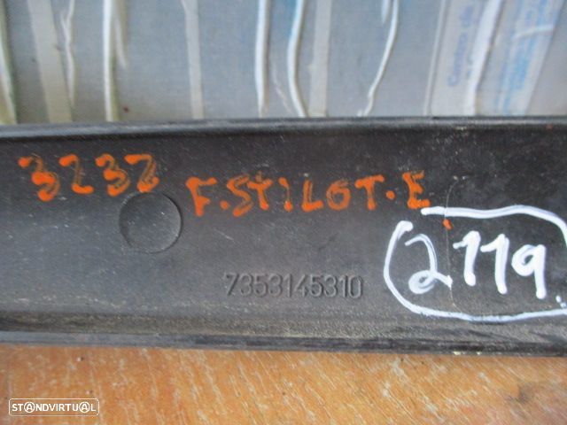 Grelha Friso 7353145310 FIAT STILO 192 2002 1.9JTD 115CV 3P VIOLETA ESCURO TE Moldura Da Porta - 2