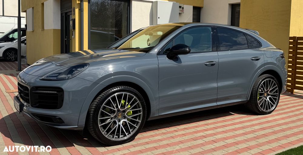Porsche Cayenne Coupe E-Hybrid - 1