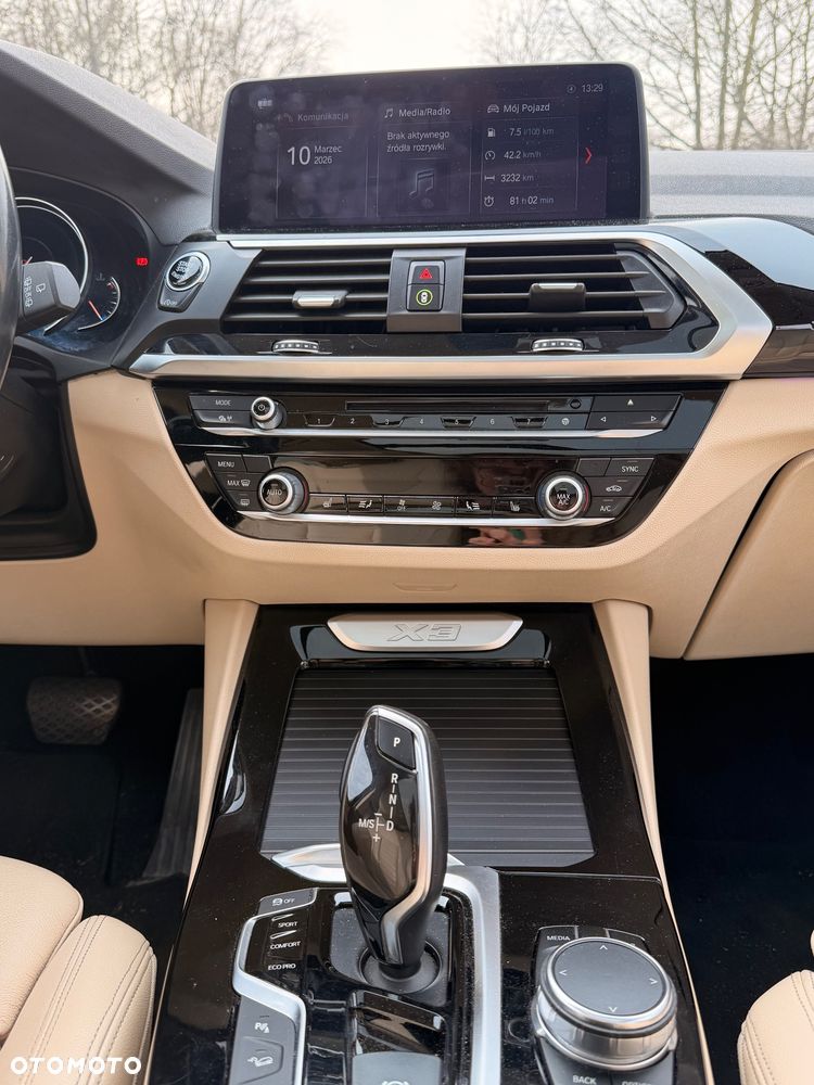 BMW X3 xDrive20d - 9