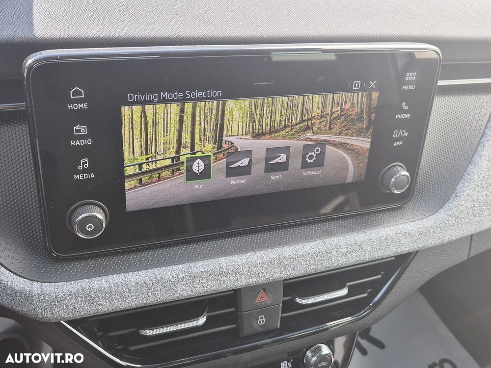 Skoda Kamiq 1.5 TSI DSG Selection - 23