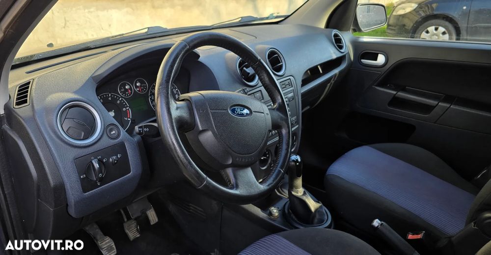 Ford Fusion 1.6 Urbanite - 5