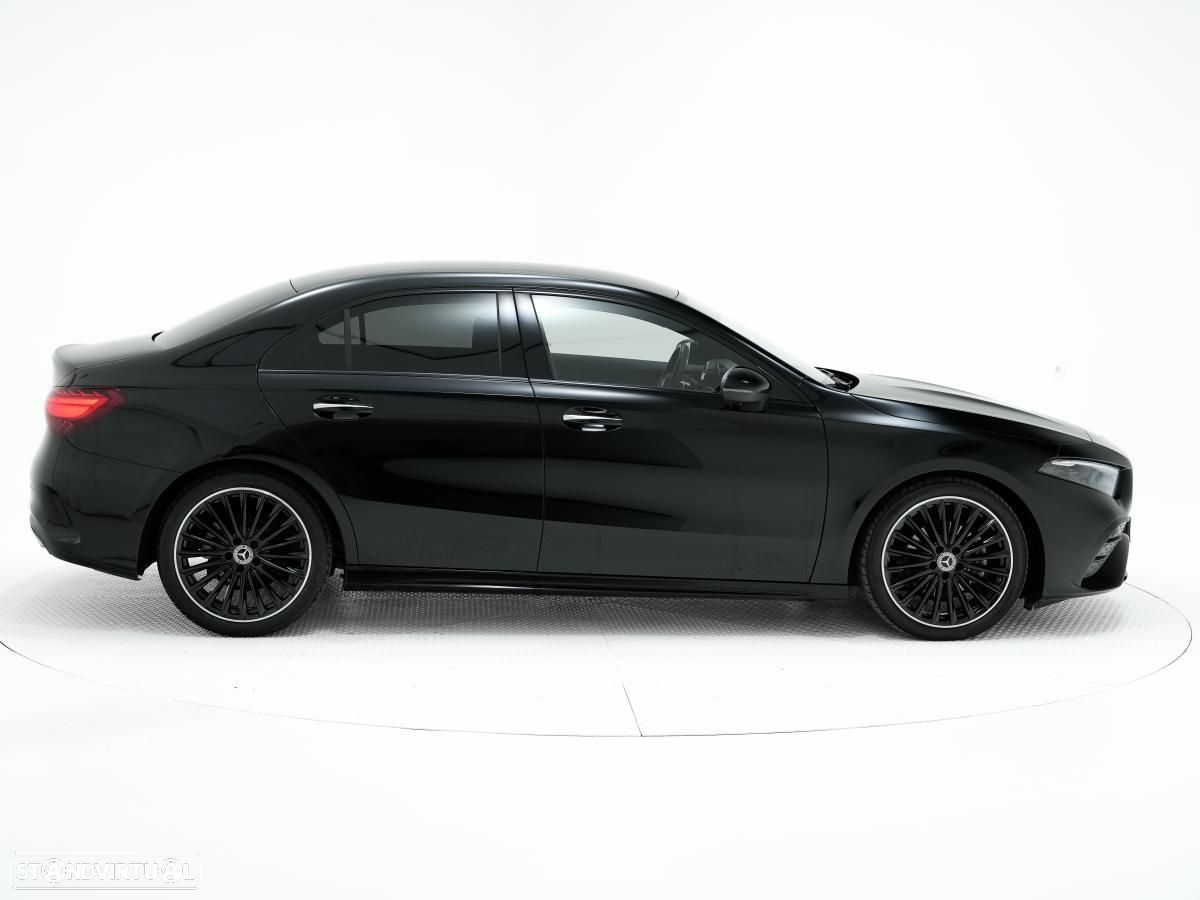 Mercedes-Benz A 180 Limousine 7G-DCT AMG Line - 2
