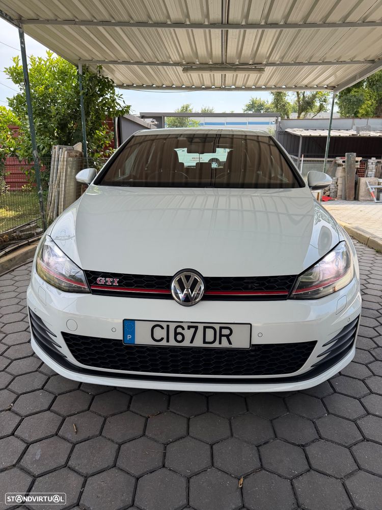VW Golf GTI Performance BlueMotion DSG - 4