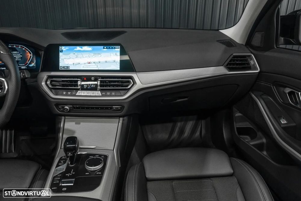 BMW 318 i Aut. M Sport - 9