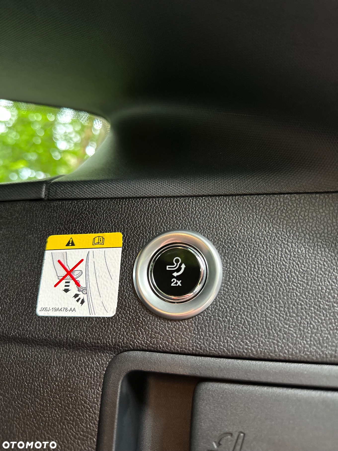 Ford Focus Turnier 2.0 EcoBlue Start-Stopp-System ST-LINE X - 31