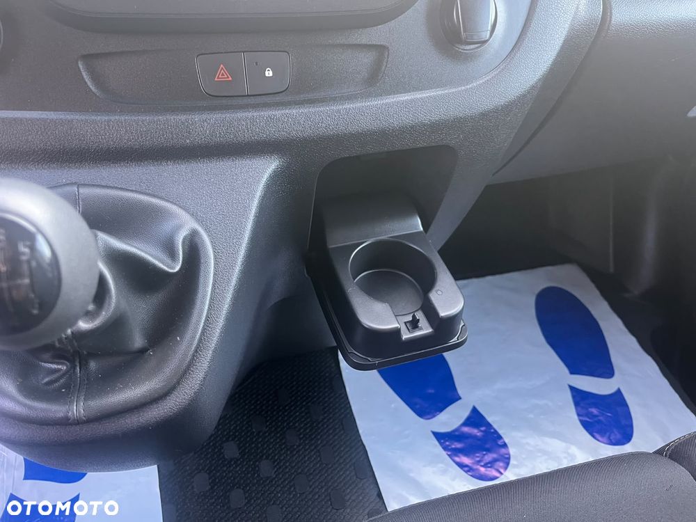 Renault Trafic - 20
