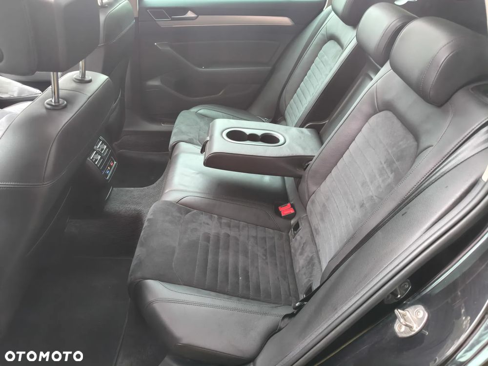 Volkswagen Passat - 17