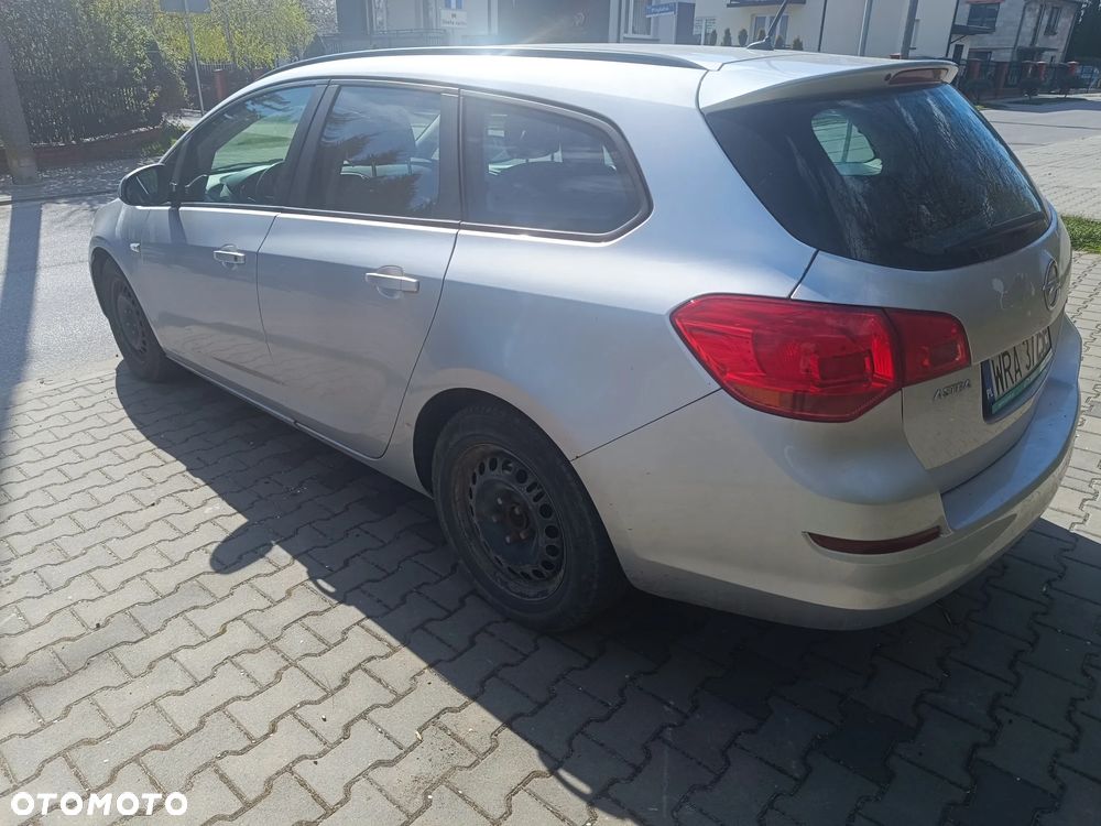 Opel Astra 1.7 CDTI DPF 150 Jahre - 9