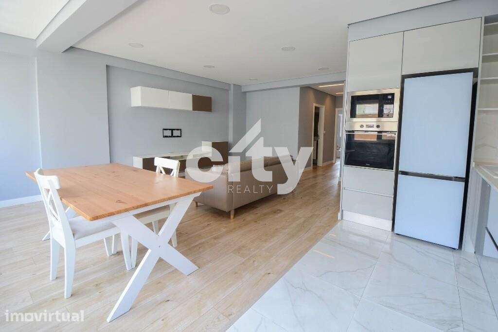 T2 Remodelado para Arrendamento | Pontinha | 80 m2 | Metro a 5 minutos - Grande imagem: 4/34