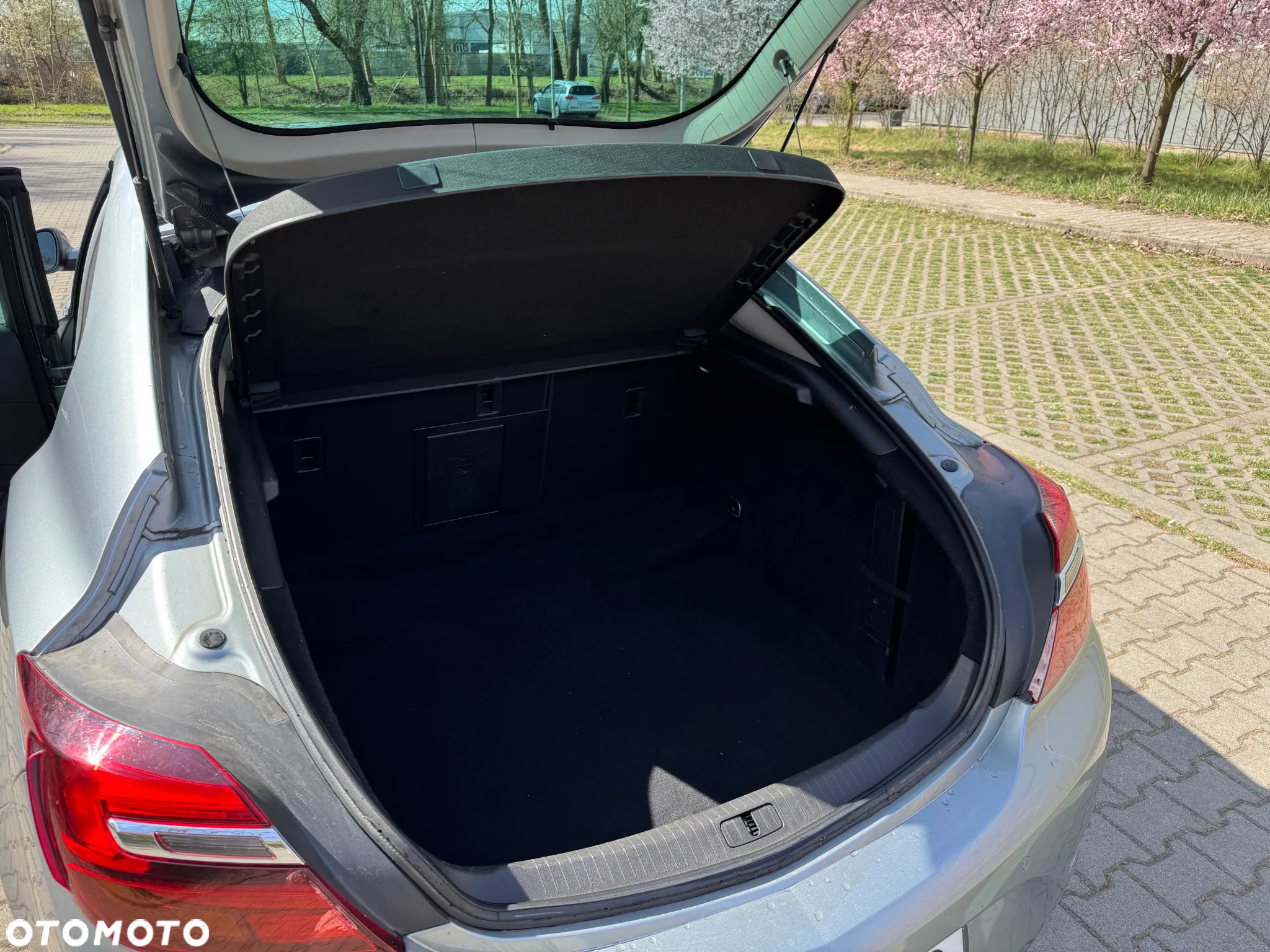 Opel Insignia - 15