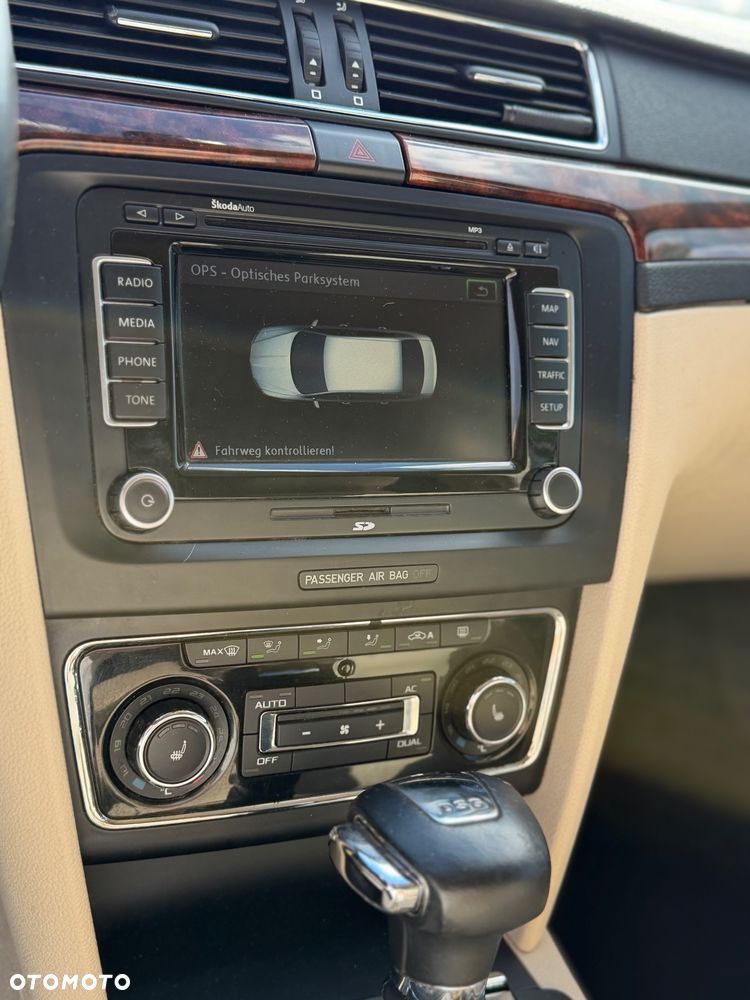 Skoda Superb 1.8 TSI DSG Elegance - 24