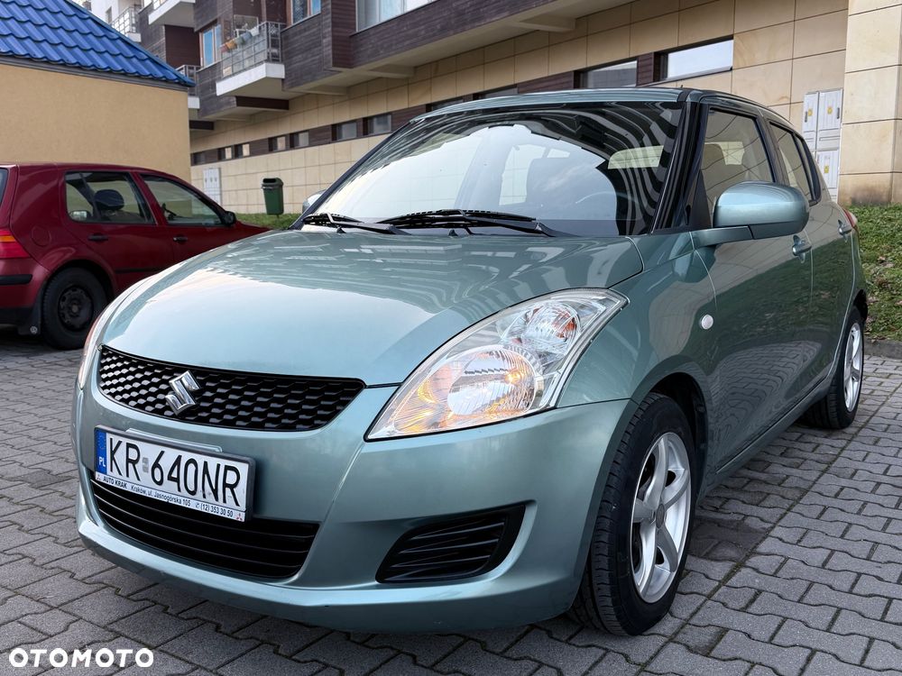 Suzuki Swift 1.2 Premium - 2