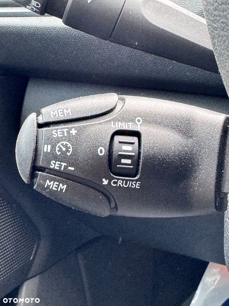 Peugeot 308 PureTech 130 EAT6 Stop & Start Allure - 24