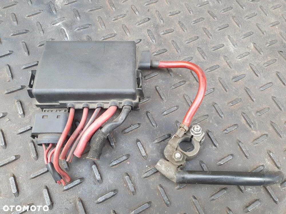 SKRZYNKA BEZPIECZNIKÓW 1J0937550AB VW AUDI SEAT SKODA GOLF IV BORA LUPO POSIADAM 3 SZT - 4