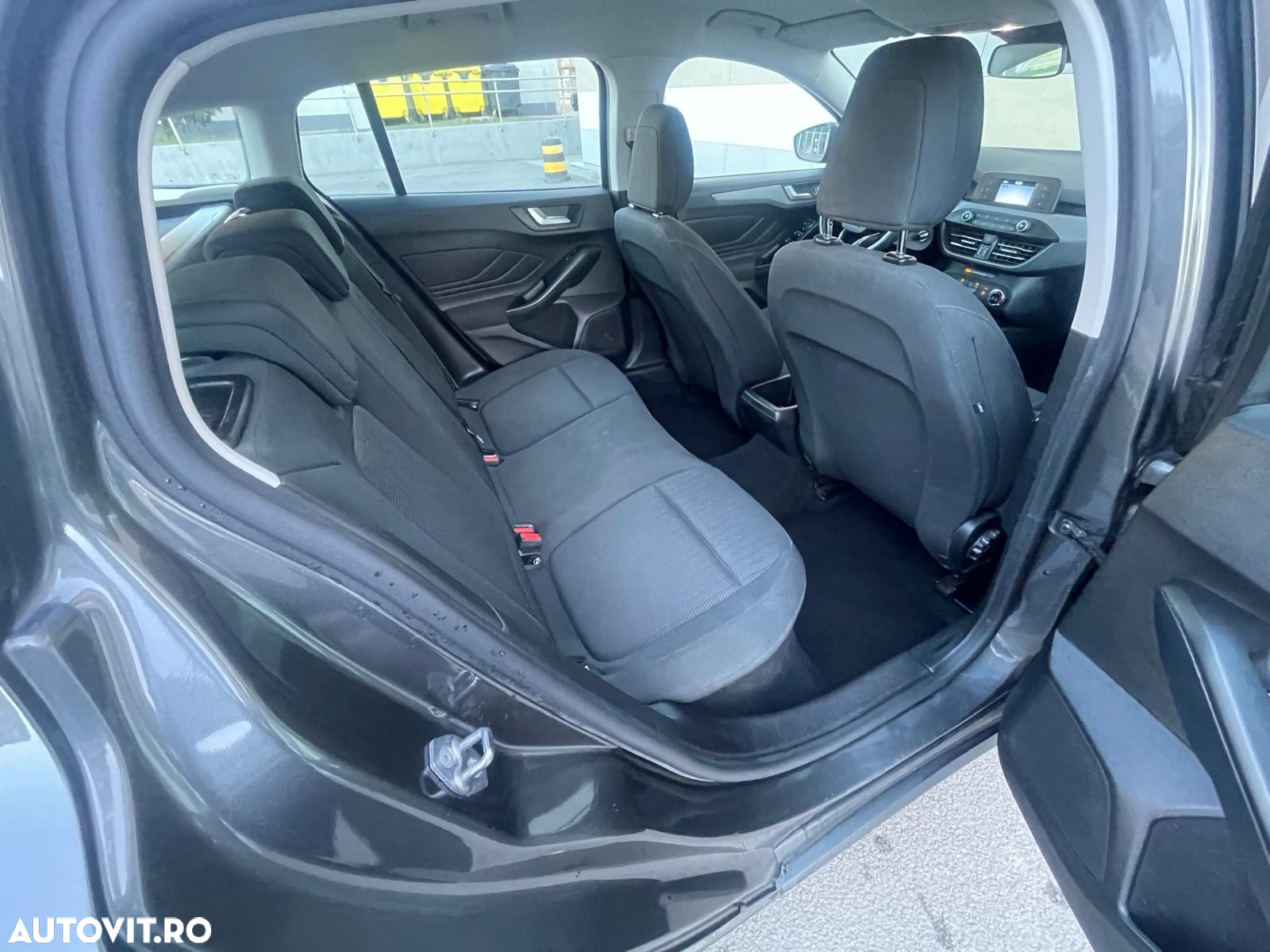 Ford Focus Turnier 1.5 TDCi ECOnetic 88g Start-Stopp-Sy Business - 13