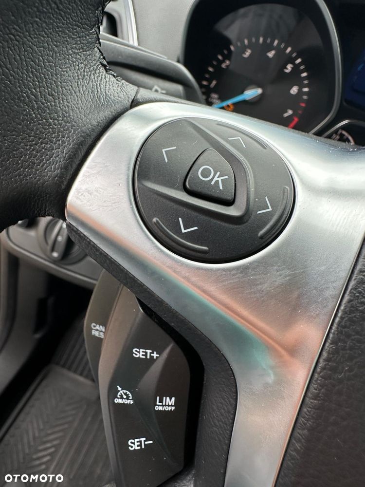 Ford Kuga - 14