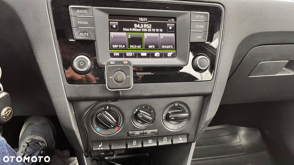 Skoda RAPID 1.2 TSI Edition - 7