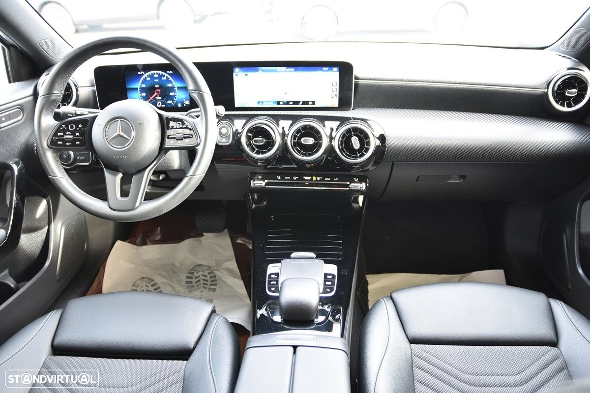 Mercedes-Benz A 180 d Style Plus Aut. - 24