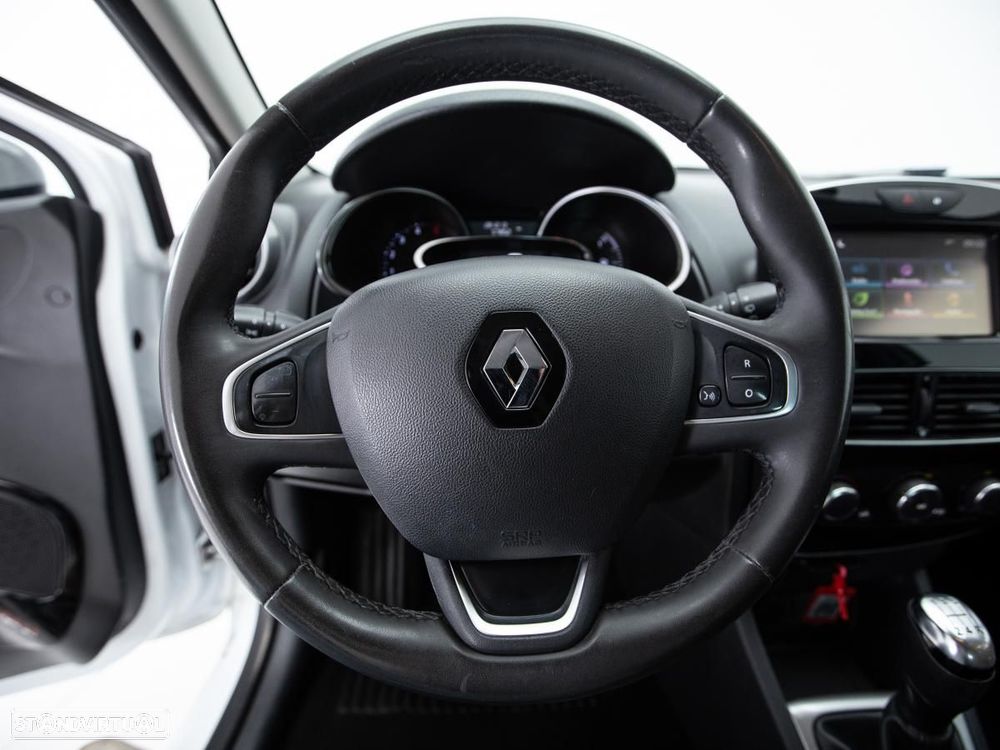 Renault Clio - 13