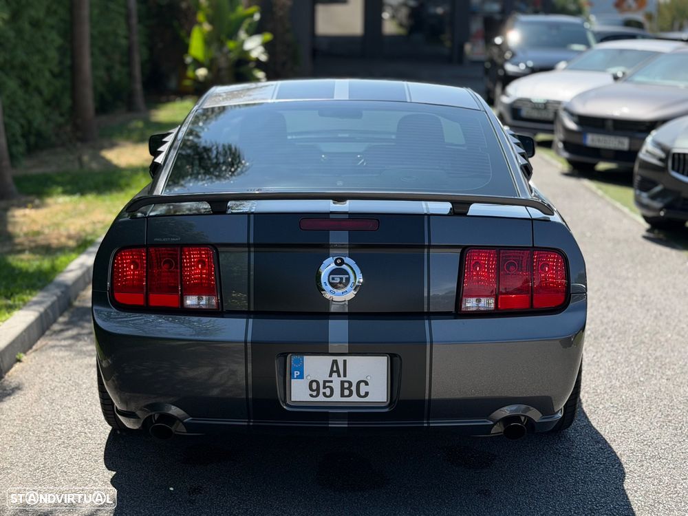 Ford Mustang - 13