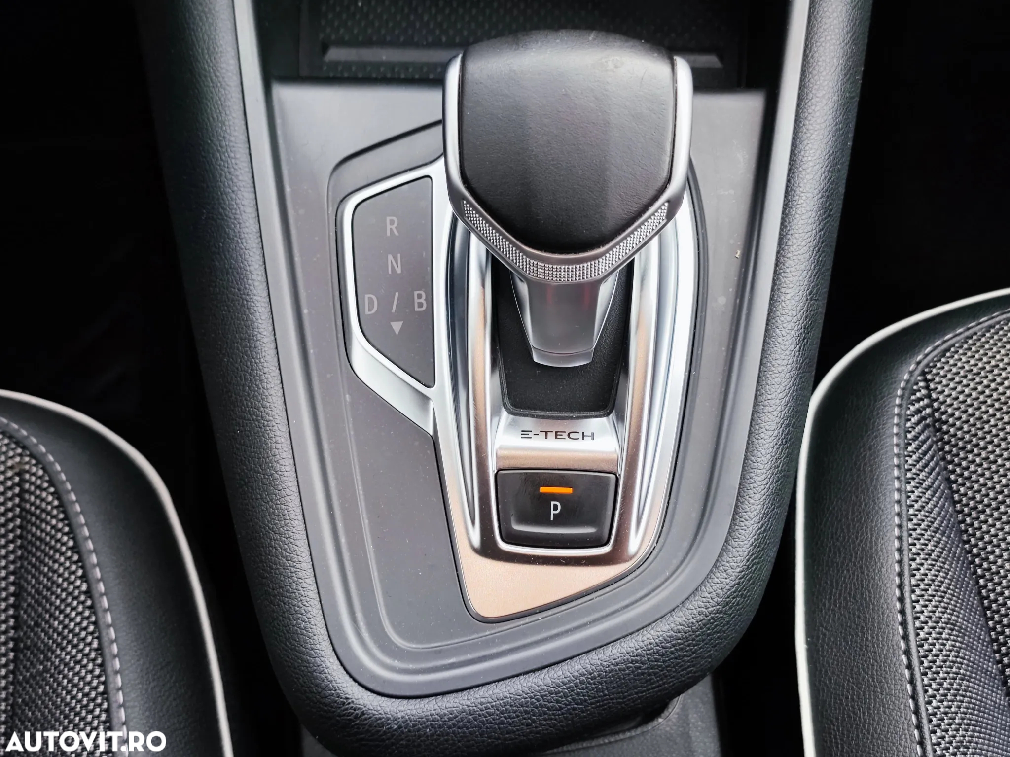 Renault Captur E-TECH PLUG-in 160 INTENS - 20