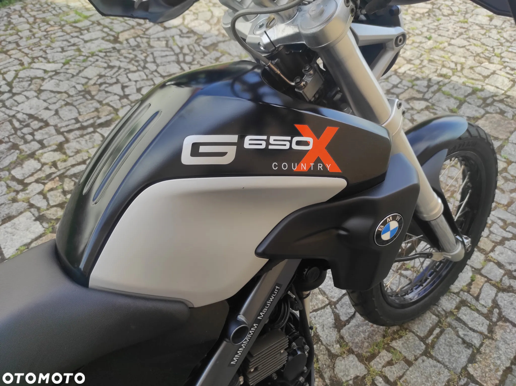 BMW G - 26