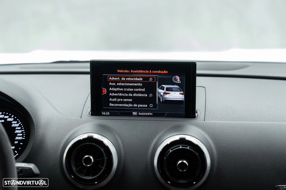 Audi RS3 Sportback S tronic - 29