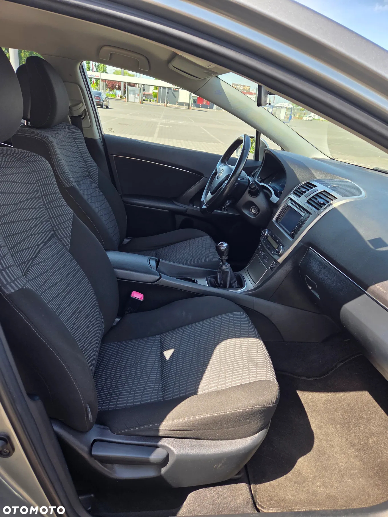 Toyota Avensis 1.8 Luna - 6
