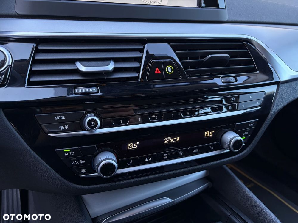 BMW Seria 5 520d - 31