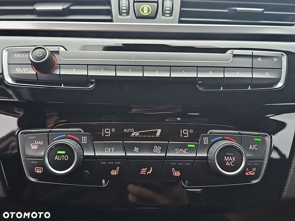 BMW X1 sDrive18i xLine - 26