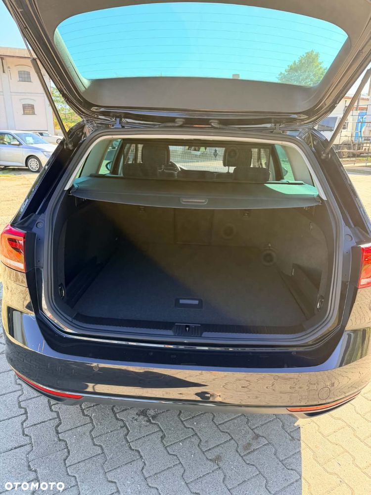 2023 Volkswagen Passat 2.0 TDI SCR Style DSG, photograph 11