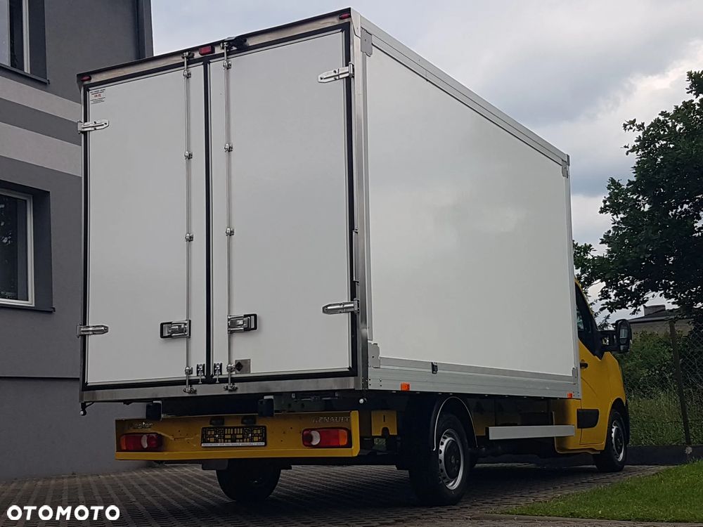 Renault MASTER KONTENER 8EP 4,22x2,22x2,22 KLIMA KRAJOWY MANUAL  6-BIEGÓW DMC 3500 KG - 29