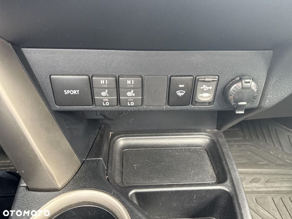 Toyota RAV4 - 17