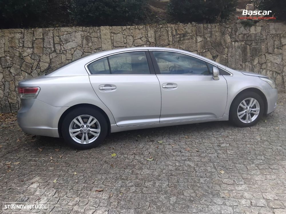 Toyota Avensis SD 2.0 D-4D Sol+GPS - 9