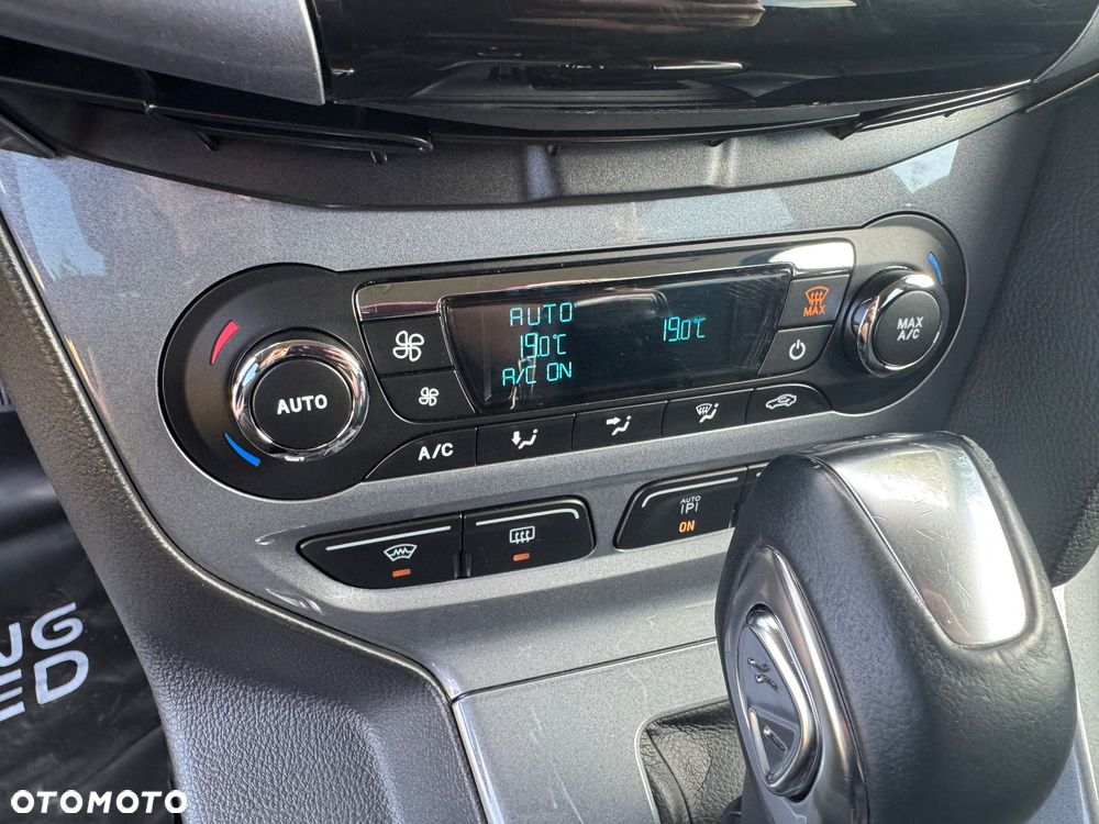 Ford Focus - 32