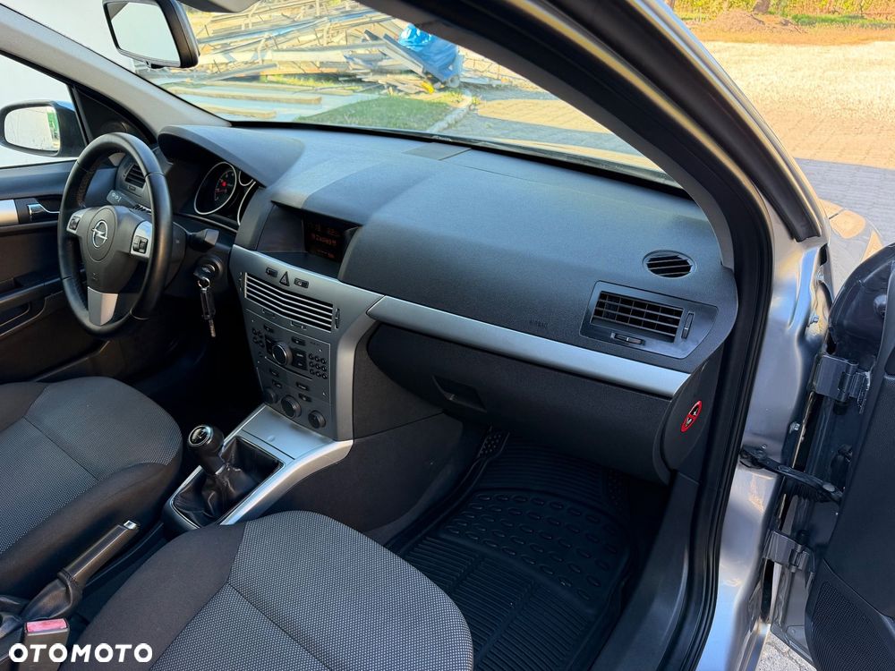Opel Astra 1.6 Style - 8