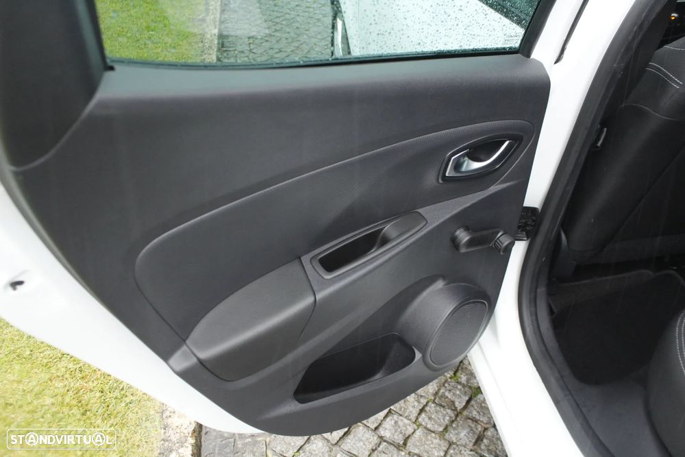 Renault Clio Energy dCi 90 Start & Stop LIMITED 2018 - 18