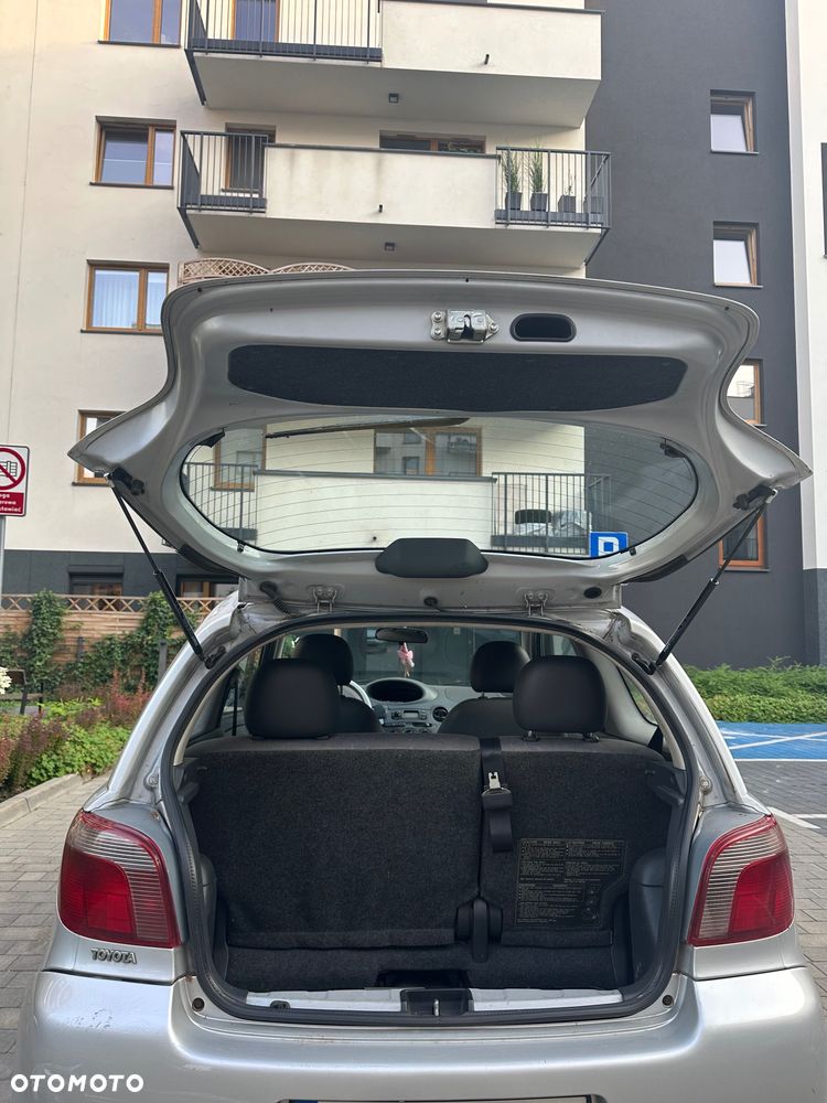 Toyota Yaris - 5