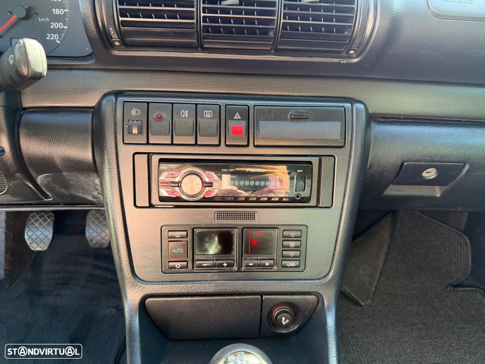 Audi A4 1.9 TDI Confort - 17