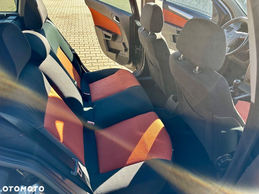 Opel Astra - 11