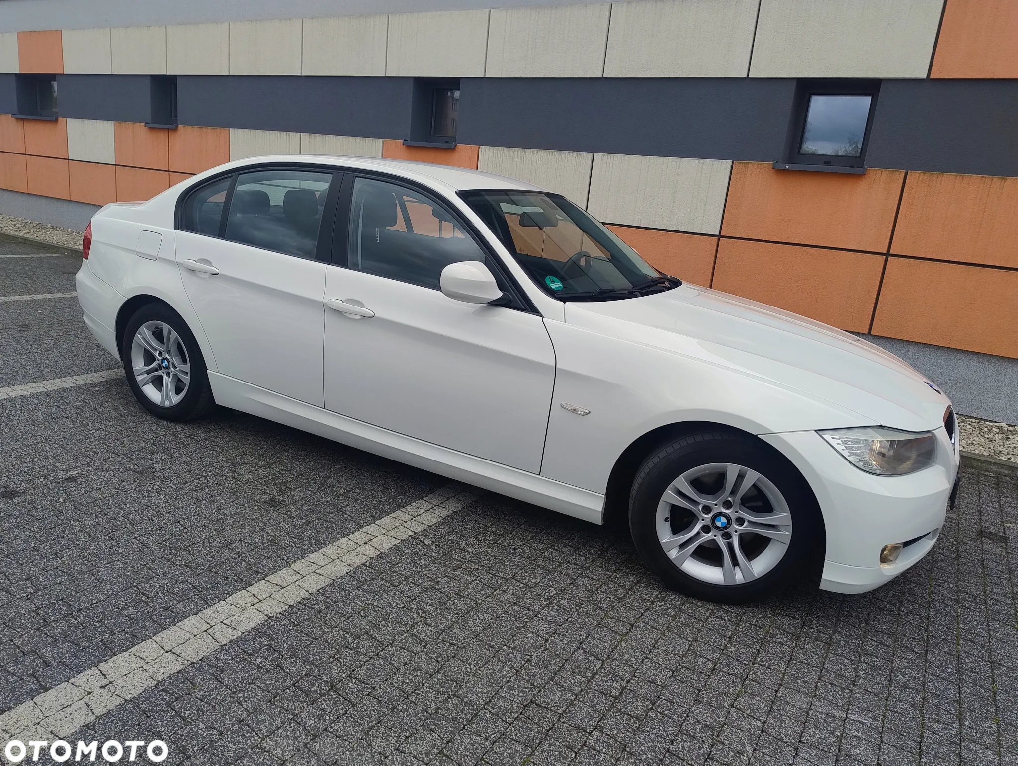 BMW Seria 3 318i - 2