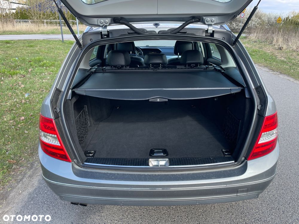 Mercedes-Benz Klasa C 180 BlueEFFICIENCY 7G-TRONIC Avantgarde - 20