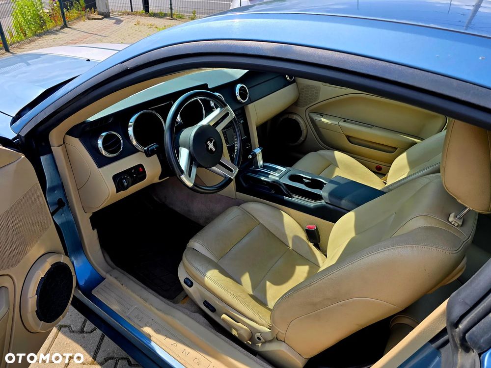 Ford Mustang - 9