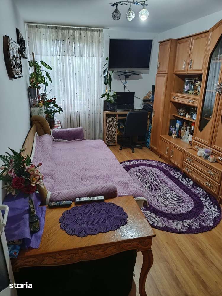 Apartament 2 camere, mobilat, la etajul 1,Stațiunea OLIMP - Imagine principală: 2/4